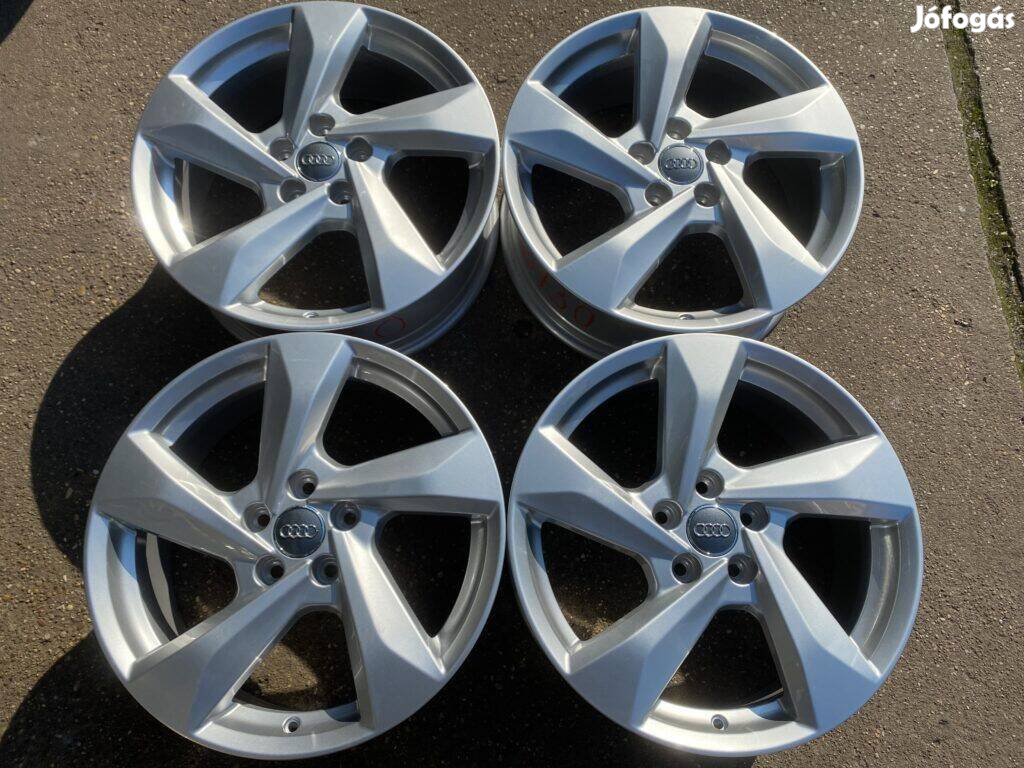 4db gyári 18" Audi Q3 alufelni. ("3730")