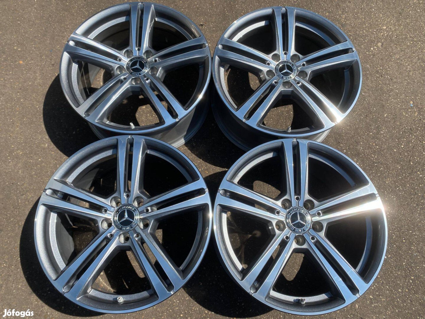 4db gyári 18" Mercedes-Benz GLC alufelni. (3866)
