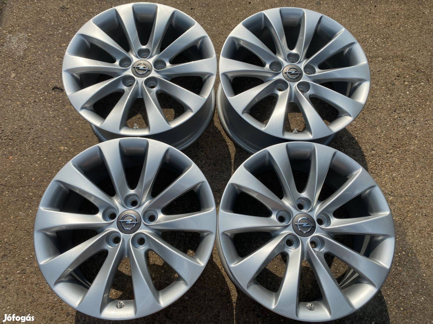 4db gyári 18" Opel Insignia A alufelni. (3466)