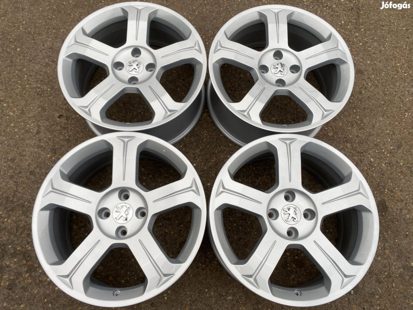 4db gyári 18" Peugeot 308 alufelni. (3640)