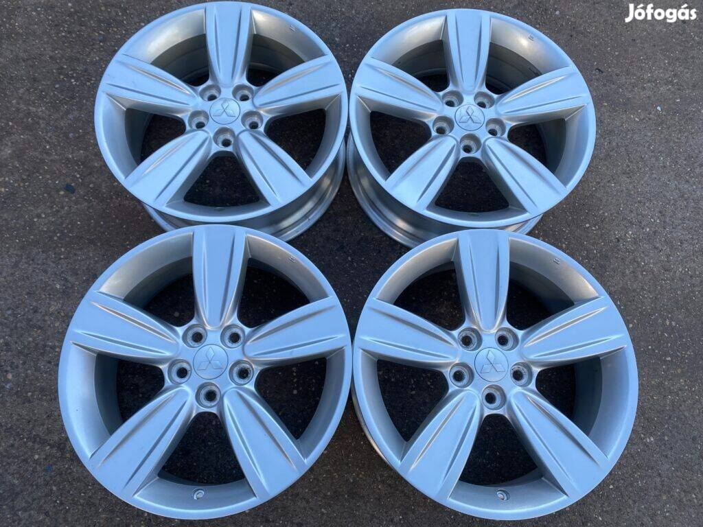 4db gyári 18" Peugeot 4008 alufelni. ("1939")