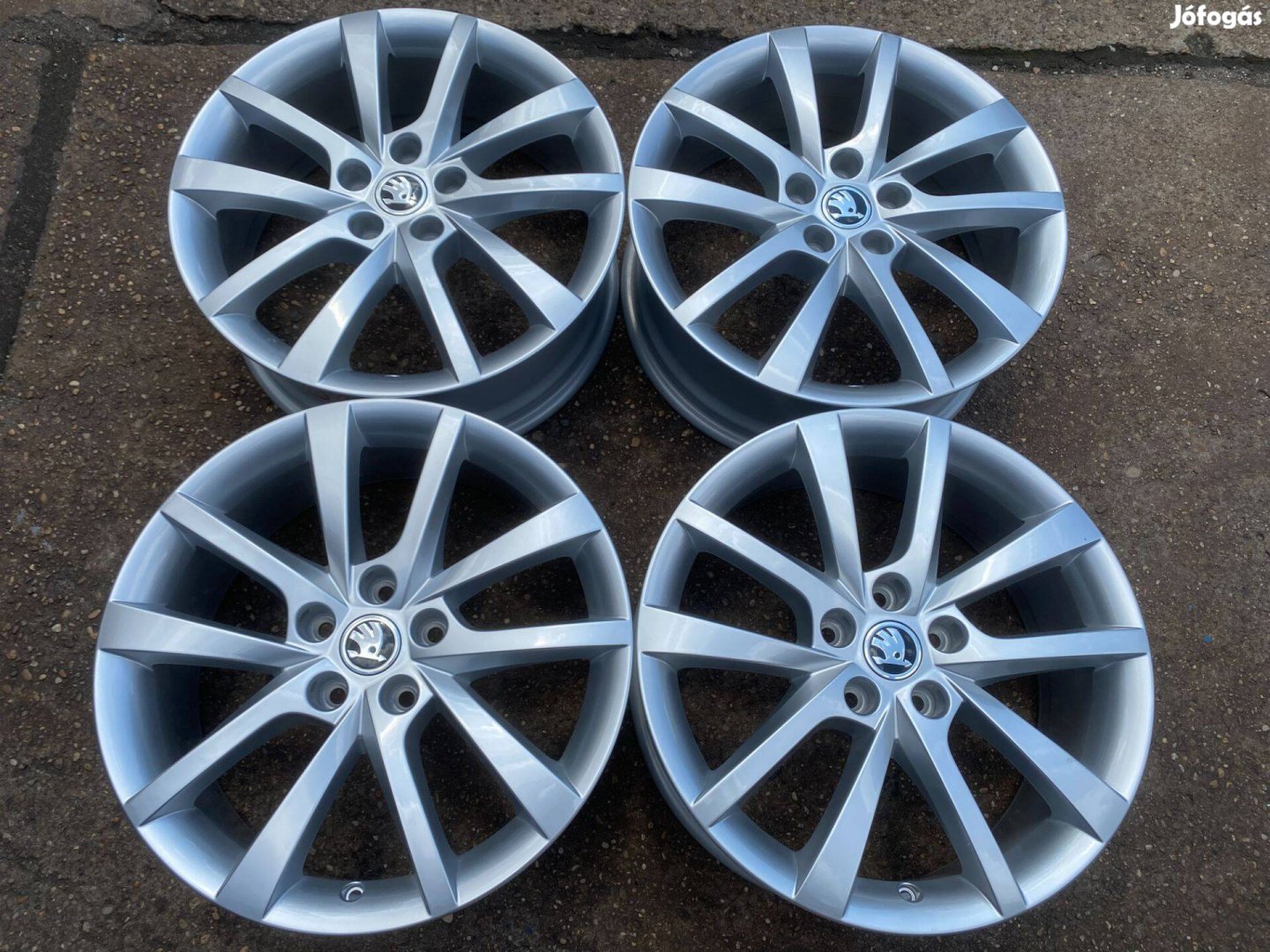 4db gyári 18" Skoda Kodiaq új alufelni. (3981)