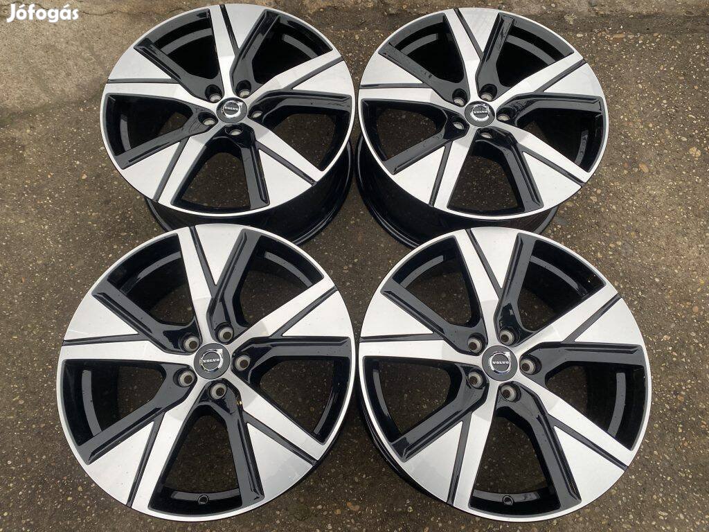 4db gyári 19 Volvo XC40 Recharge alufelni. (3128)