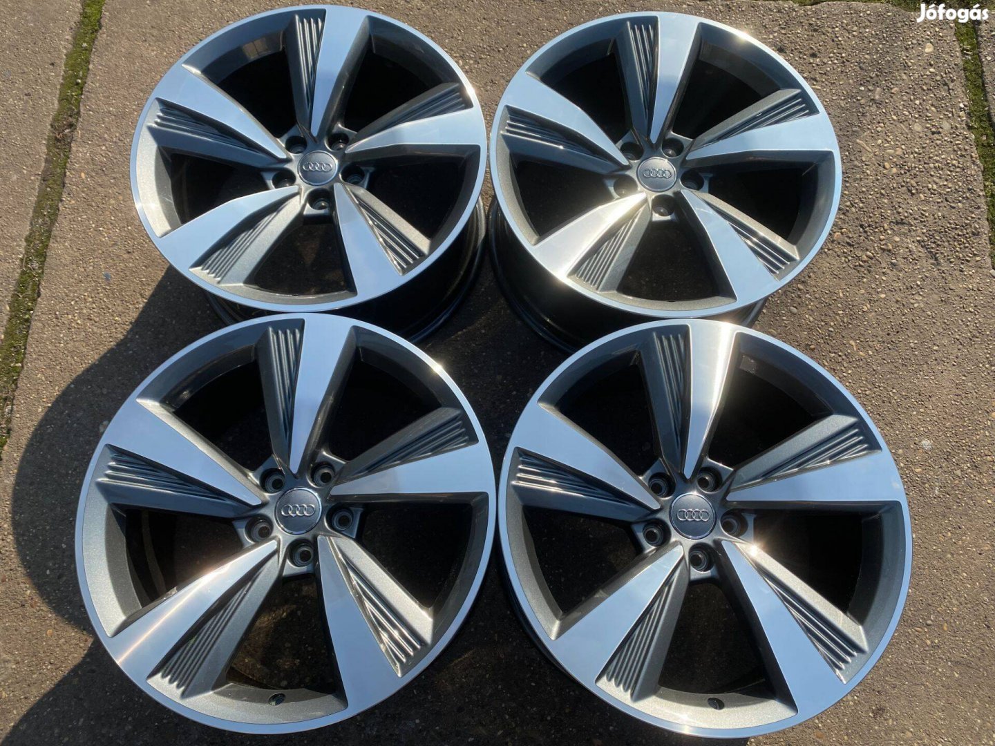 4db gyári 19" Audi A5 - A7 - A8 alufelni. (3712)