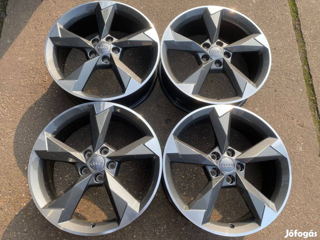 4db gyári 19" Audi Q3 alufelni. ("3717")