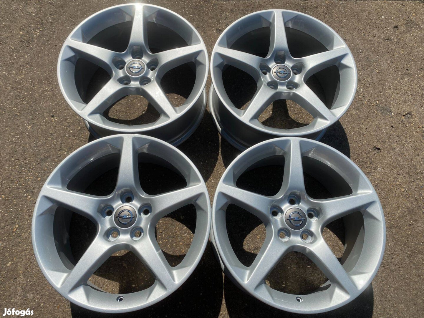 4db gyári 19" Opel Insignia alufelni. (4018)
