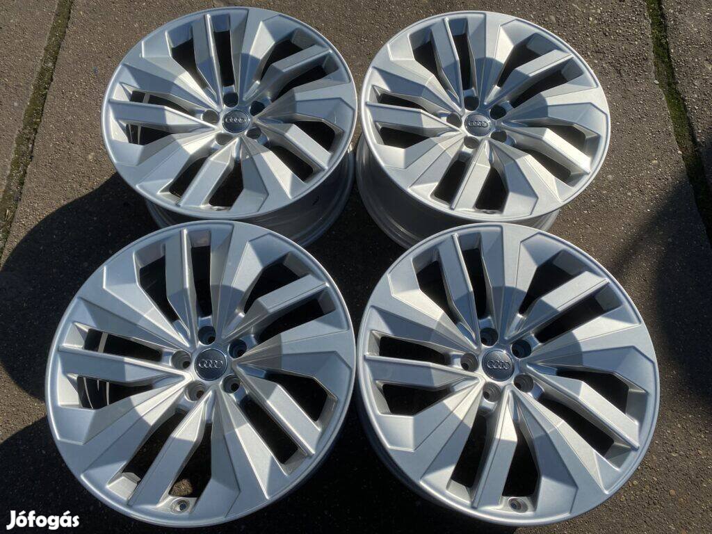 4db gyári 20" Audi Q8 alufelni. (3742)