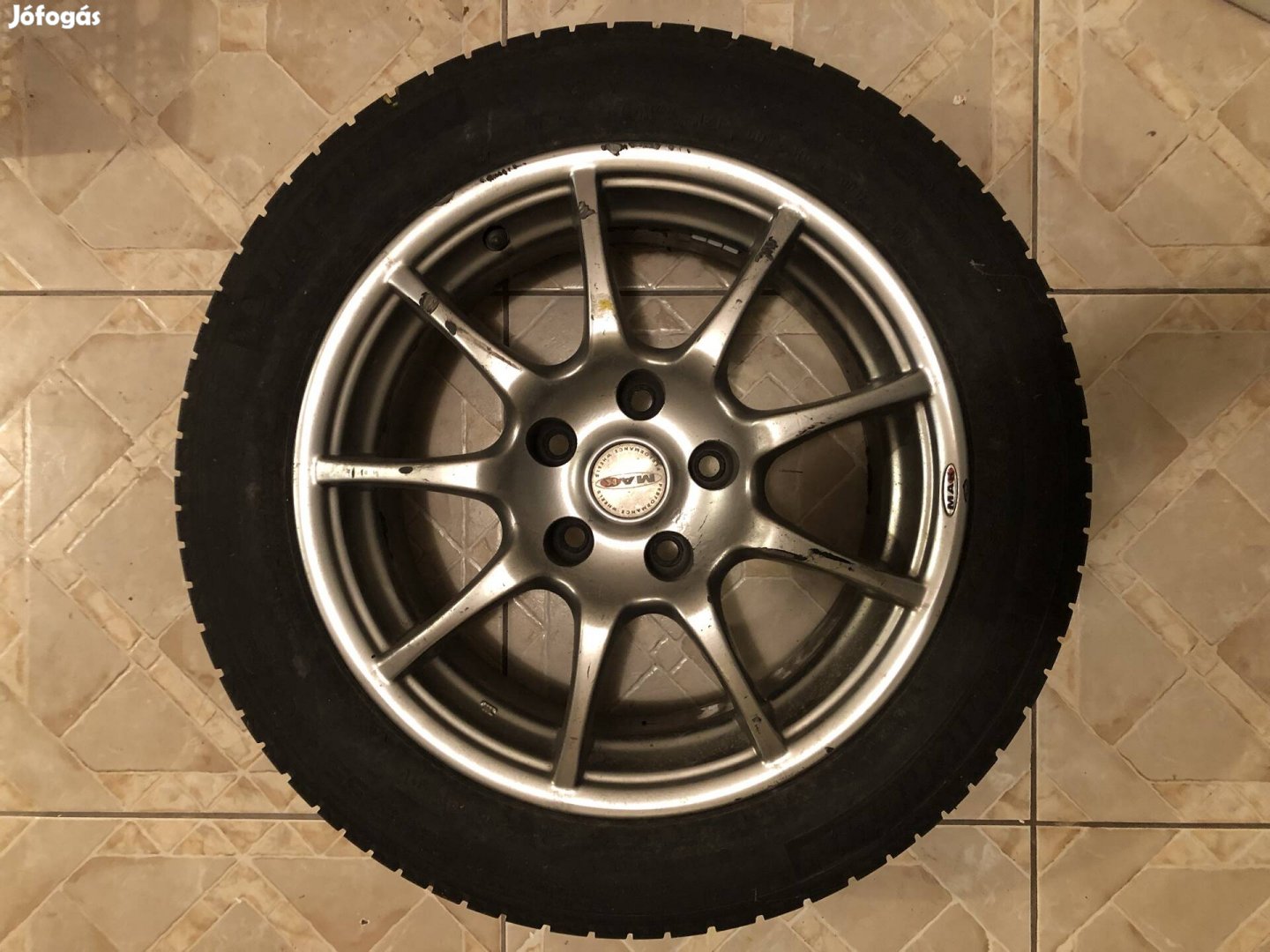 4db használt gumi + 4db alufelni