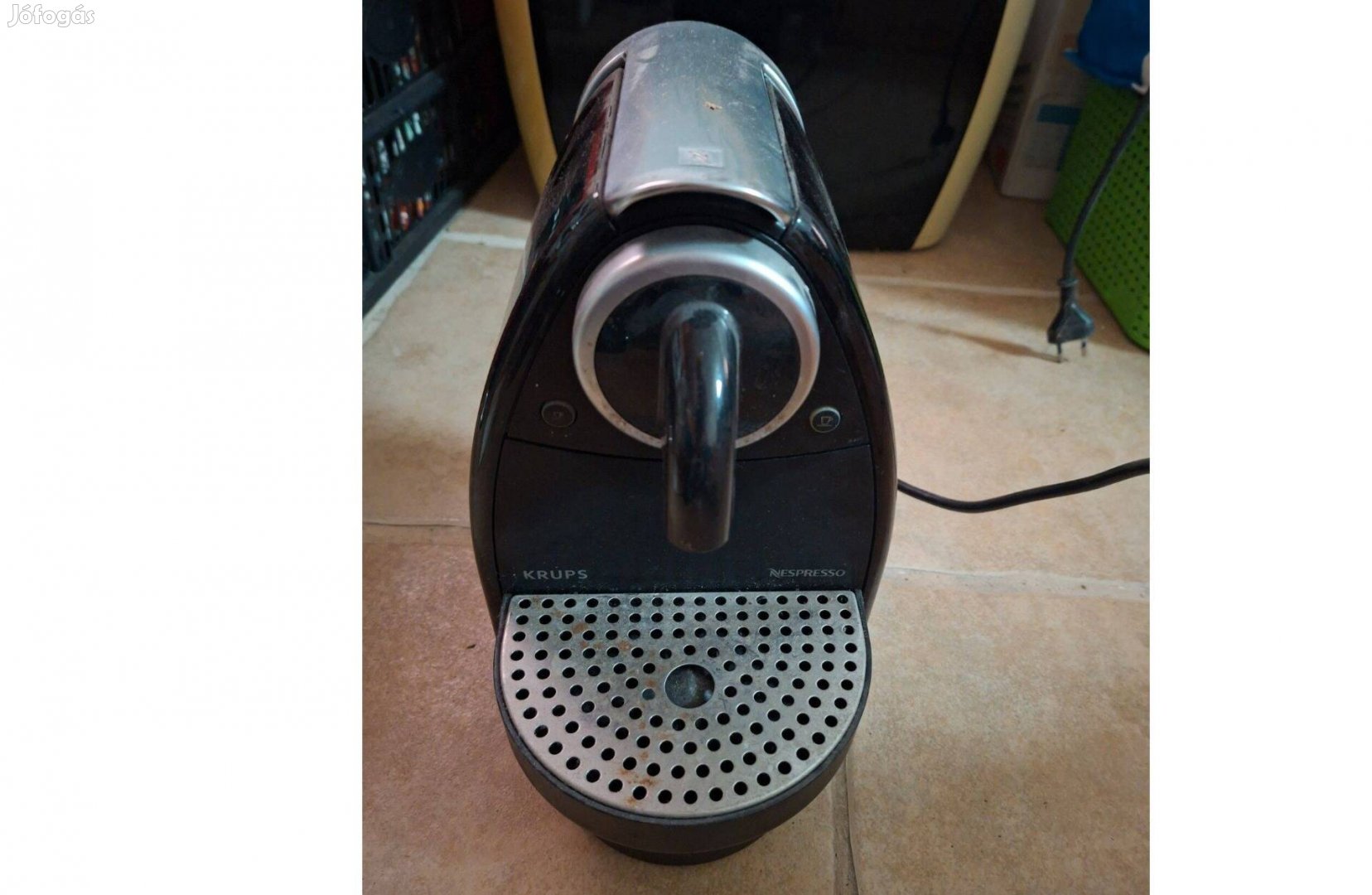 4db javítandó kávéfőző és 2db Rexel iratmegsemmisítő