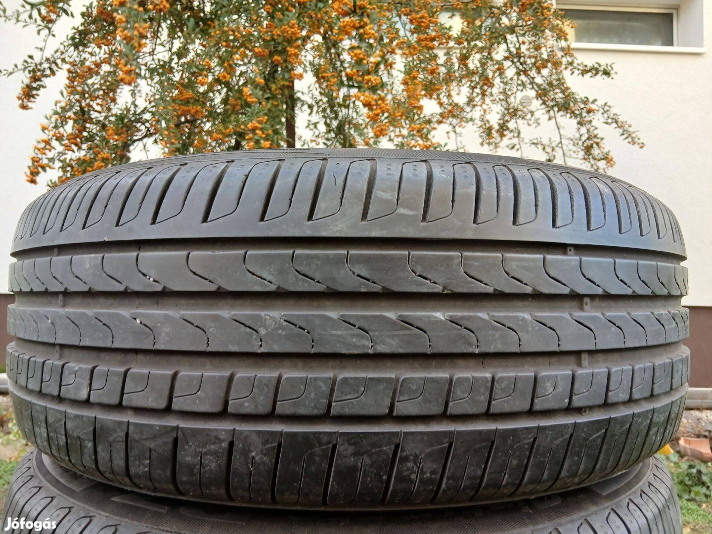 4db kiváló 225/55 R17 Pirelli nyári gumi 225/55R17 17