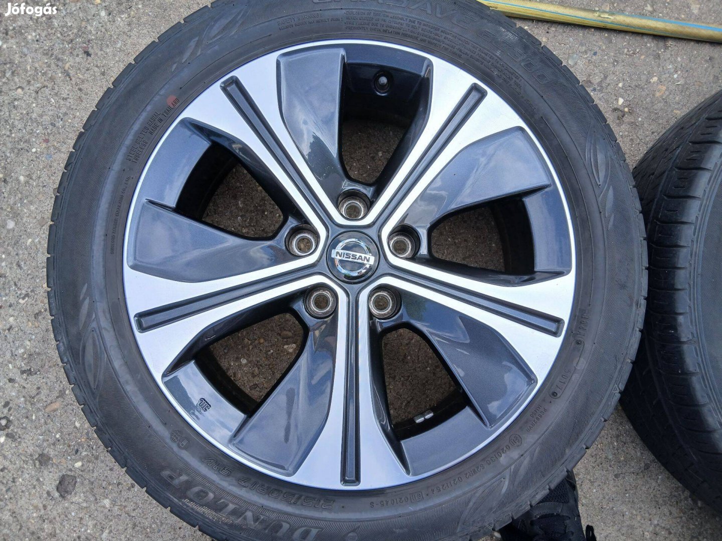 4db kiváló Nissan Leaf alufelni felni nyári gumikkal 17" 5x114.3