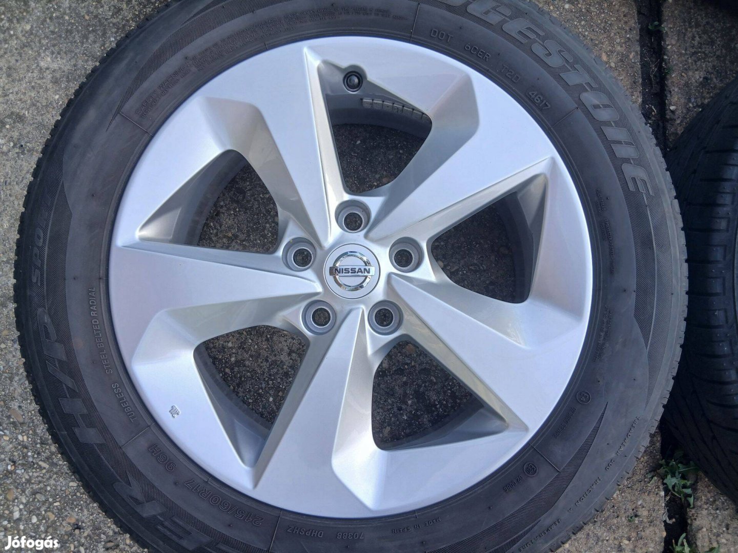 4db kiváló Nissan Qashqai alufelni felni nyári gumikkal 17" 5x114.3