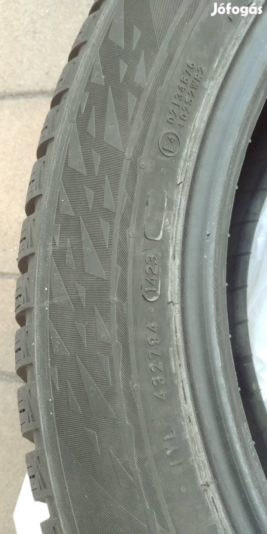 4db kiváló állapotú, keveset futott Nokian téligumi eladó