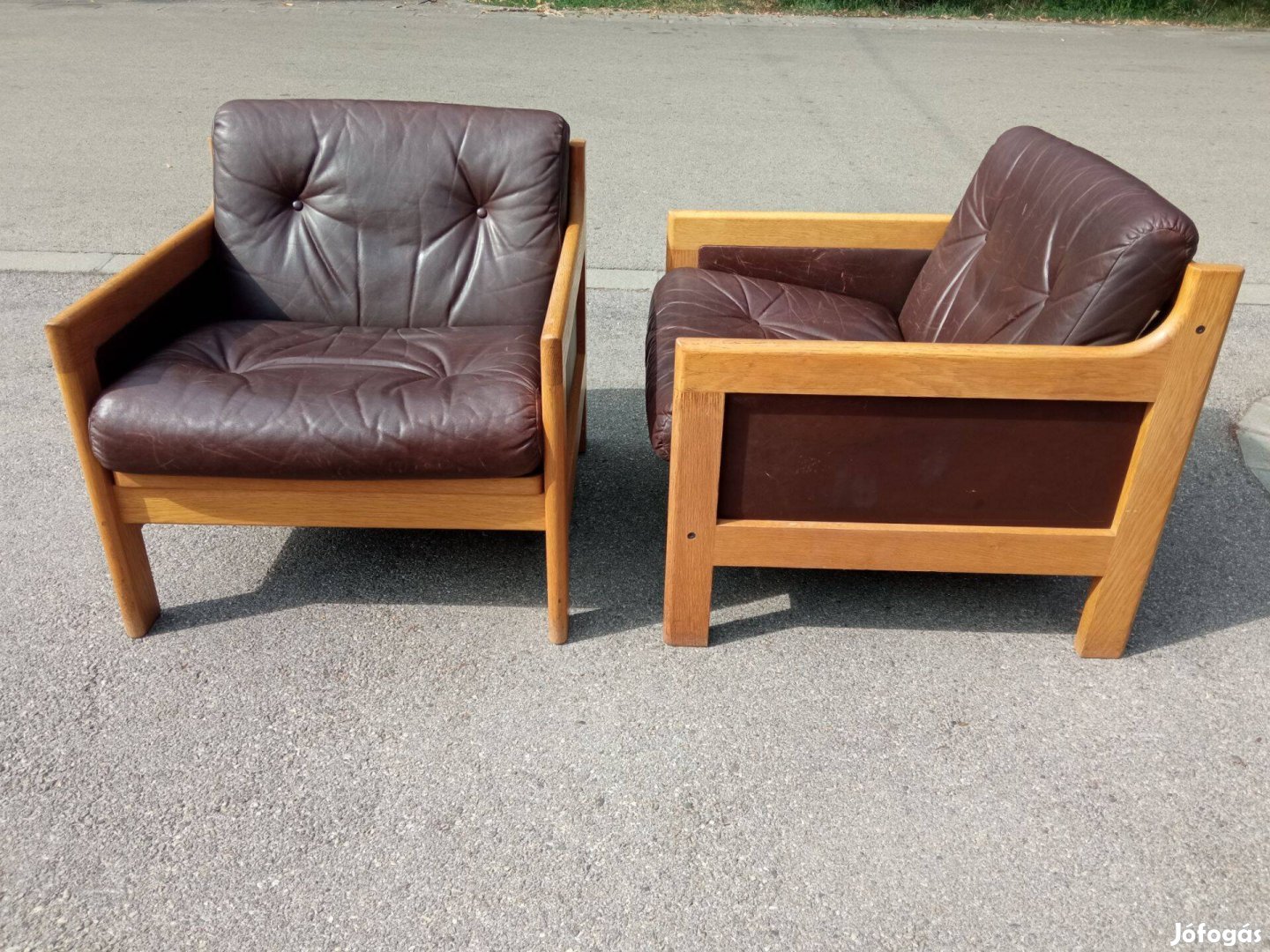 4db lounge bőr fotel