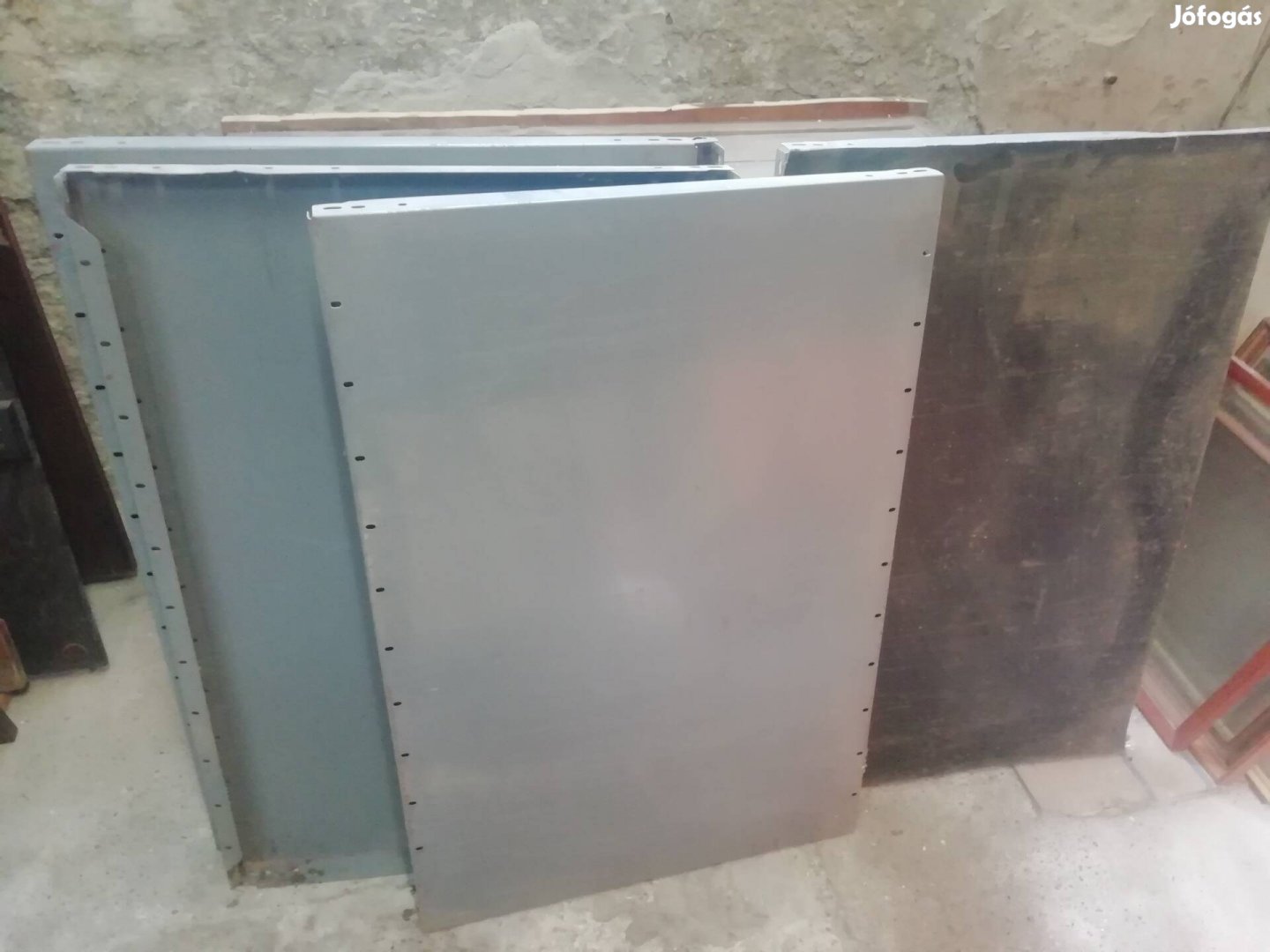 4db nagy méretű salgó polc - Budapest, 1.kerület