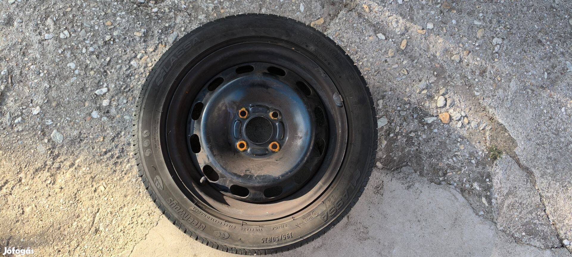 4db.nyári gumi felnivel 195/50R15