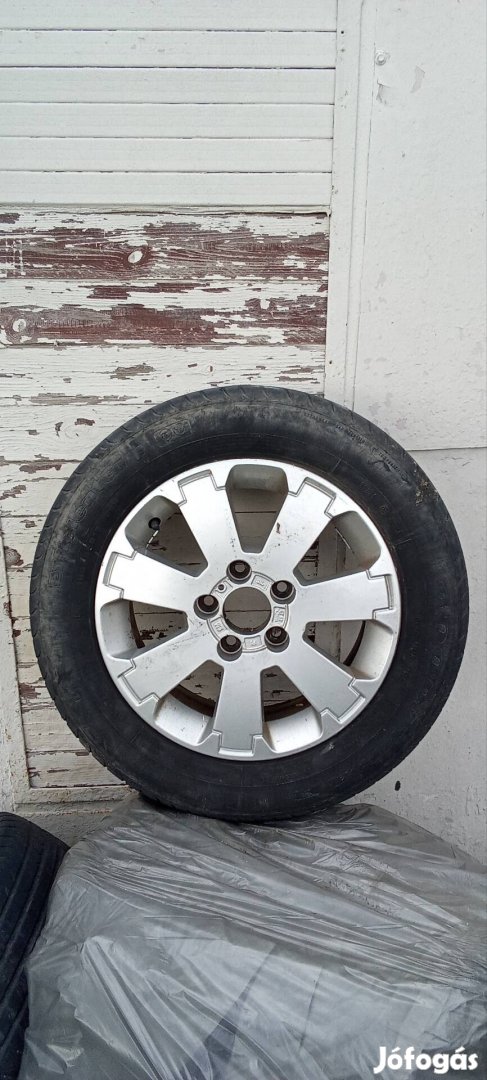 4db opel Meriva A alufelni,felni kupak nincs,szlikk gumival alu árban 