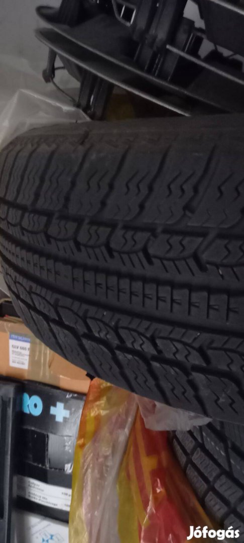 4db opel lemezfelni Kleber 195/60r15 téligumival eladó