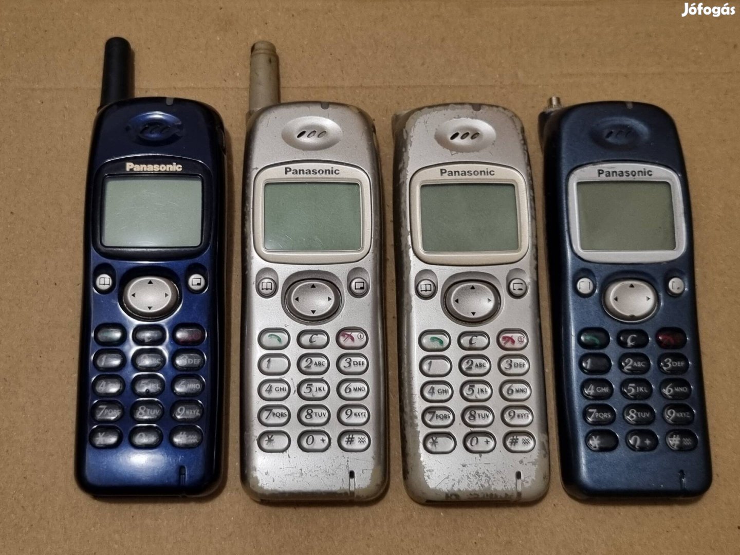 4db régi Panasonic GD-90 mobiltelefonok