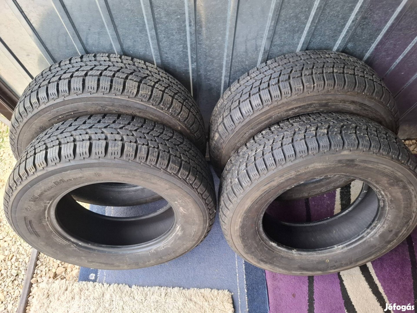 4db téli gumi 215/70 r15 eladó!