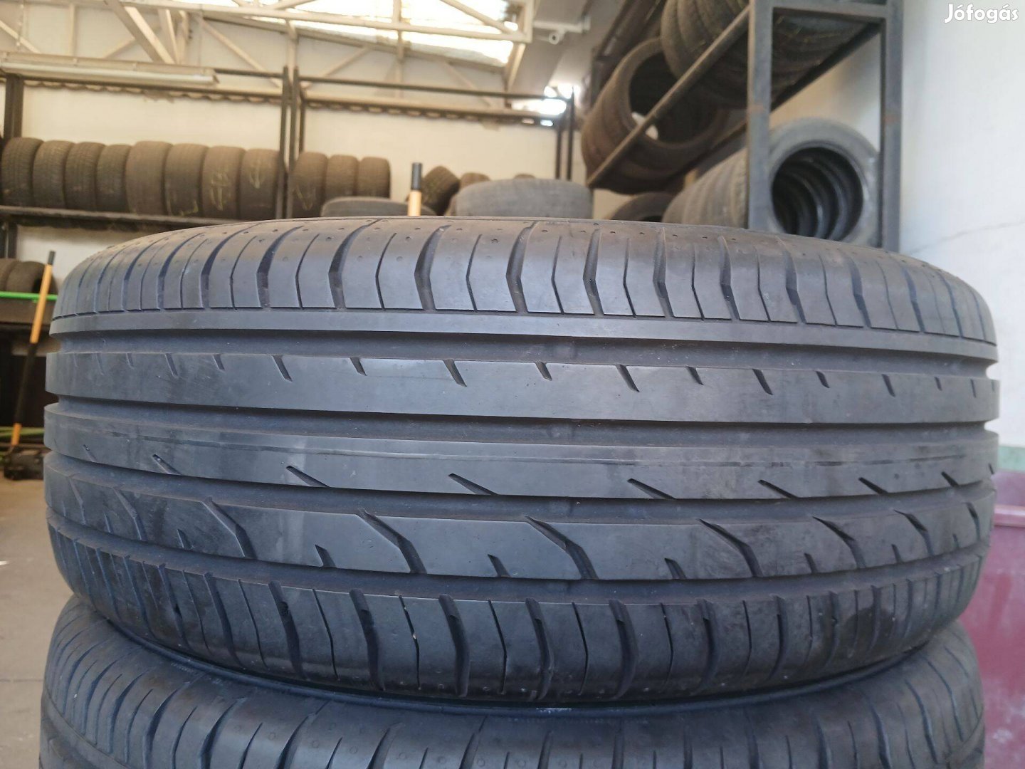 4db újszerű 205/55 r16 Continental nyári gumi 205/55R16 16