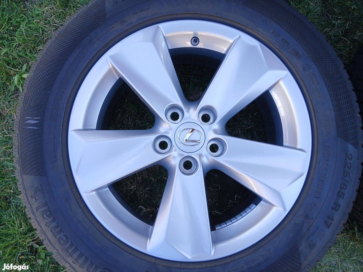 4db újszerű Lexus NX alufelni felni Conti téli gumikkal 17"