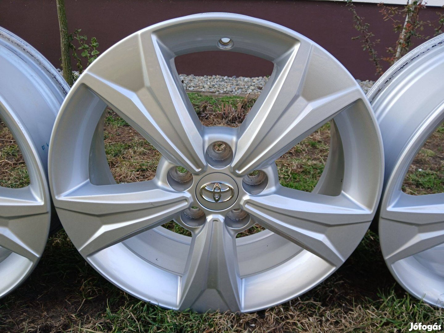 4db újszerű Toyota C-HR CHR Yaris Cross 17" alufelni felni 5x114.3