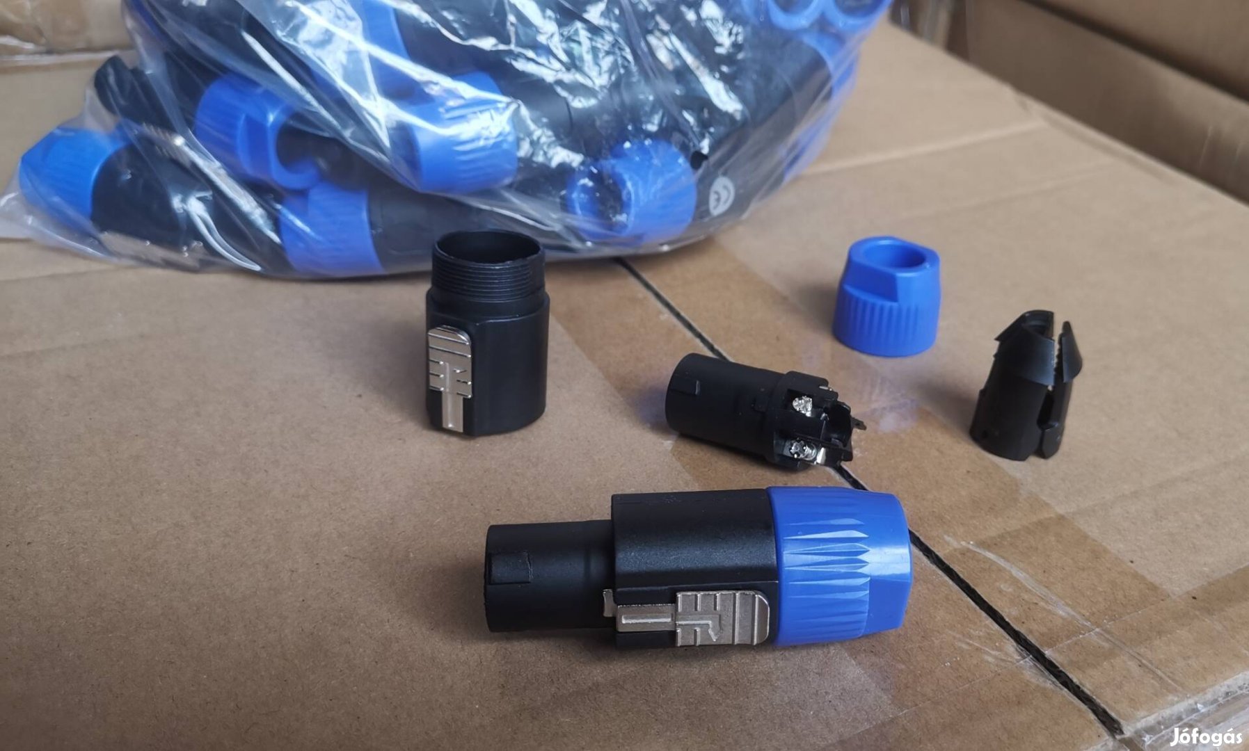 4p Speakon csatlakozó 40db