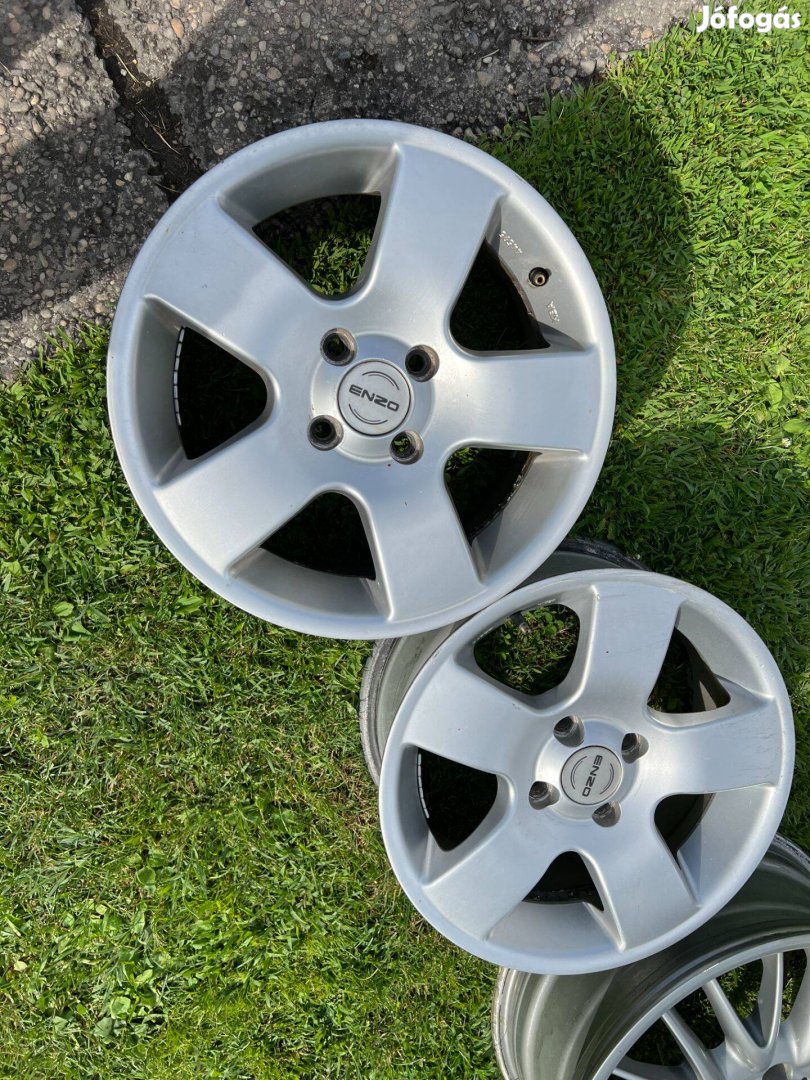 4x100 15 enzo 2db alufelni