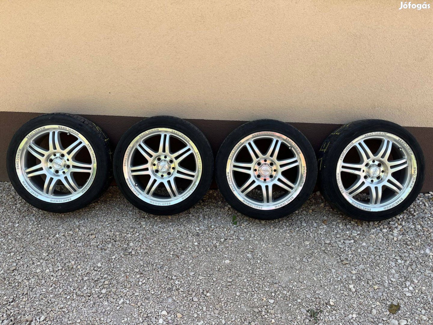 4x100 7x16" Momo alufelni garnitúra 195/45 R16 Hankook nyári gumikkal