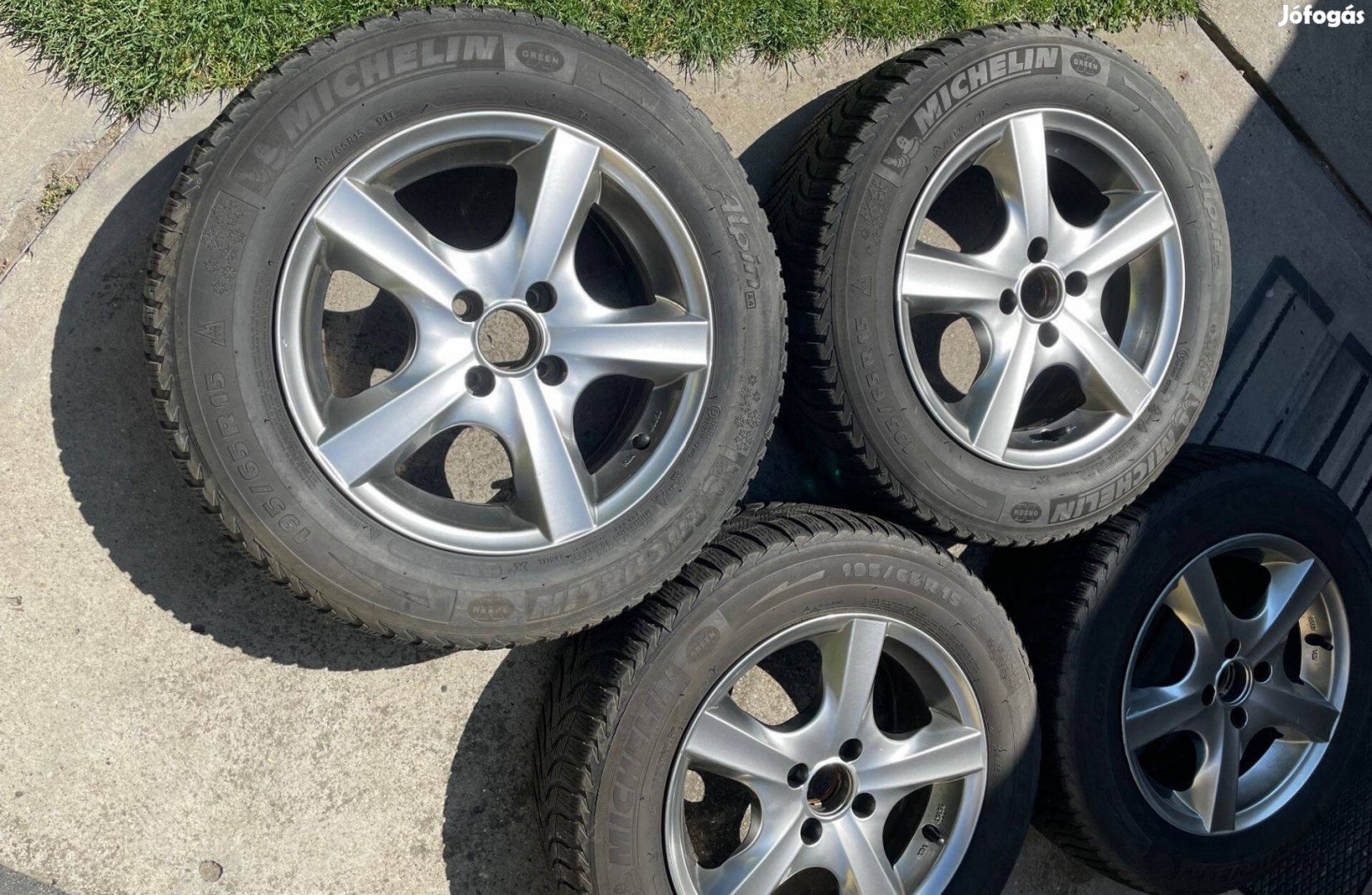 4x100 Dezent alufelnik és téli gumik 15" méretben olcsón