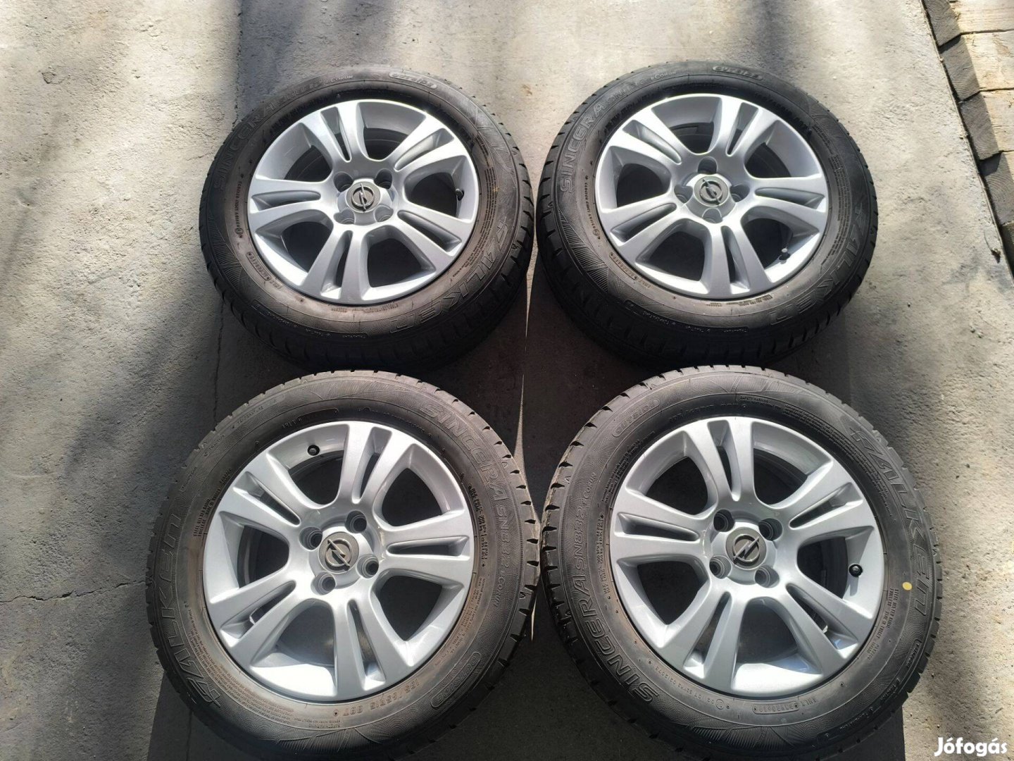 4x100 Gyári Opel Alufelni 185/65 R15 Nyárigumival