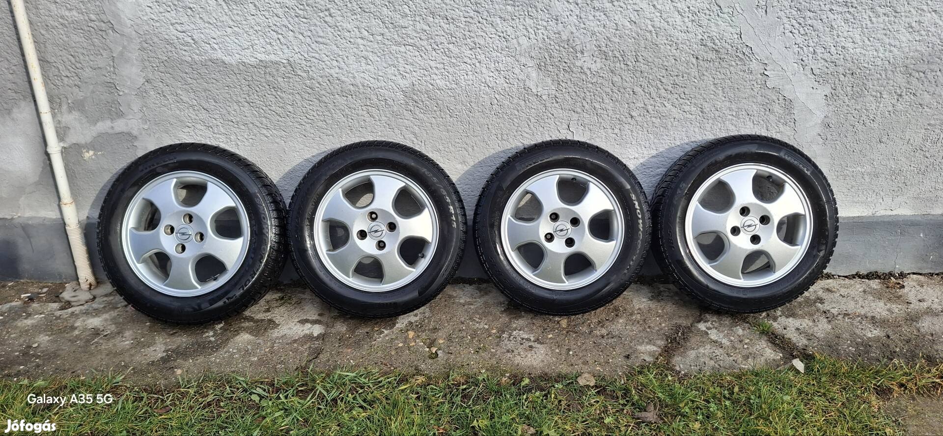 4x100 Opel alufelni 15" Pirelli téli gumikkal 