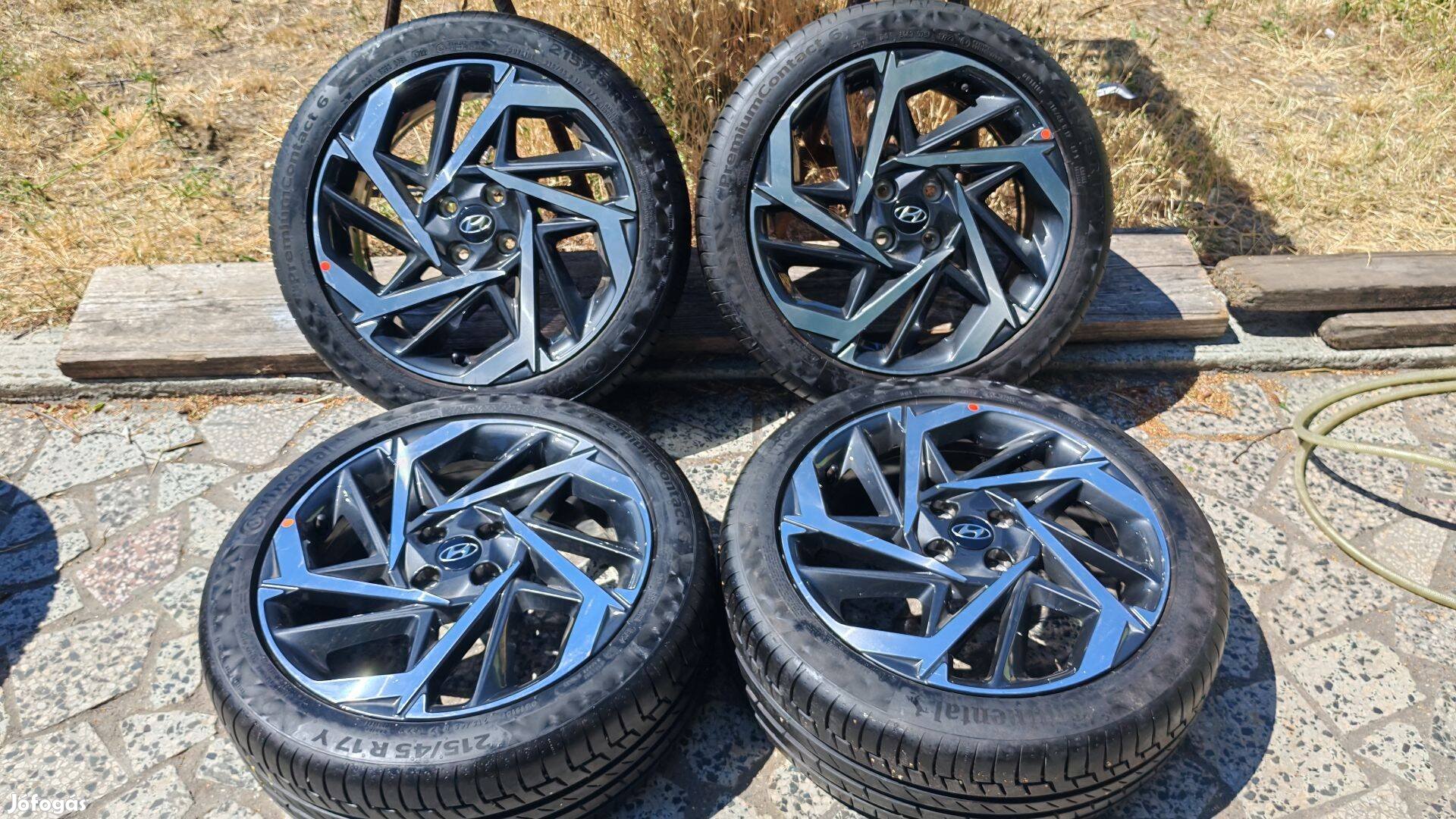 4x100 R17 - Hyundai i20 , Bayon
