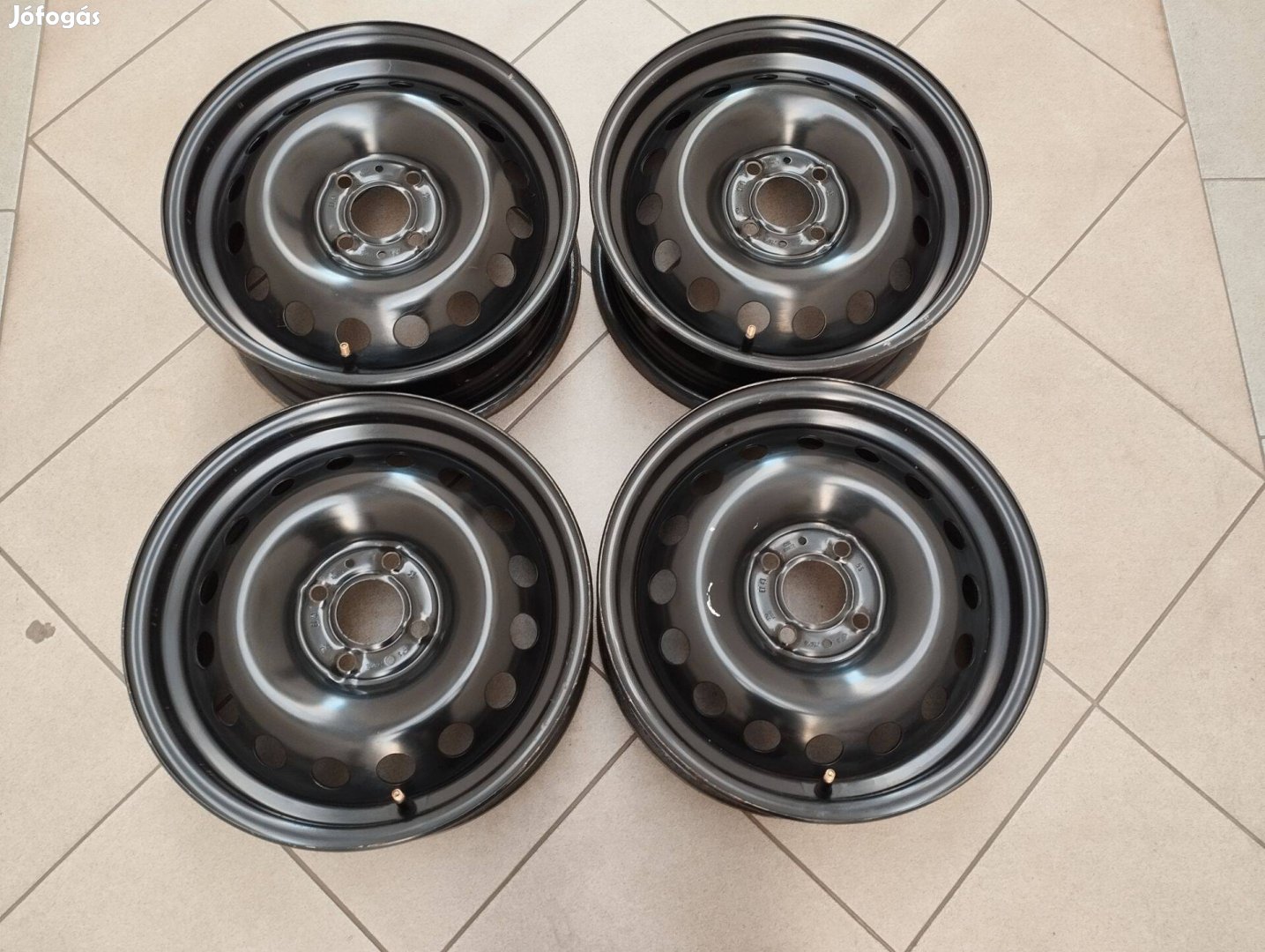 4x100 Renault gyári lemezfelni 5,5x15 ET43 Clio Modus Kangoo