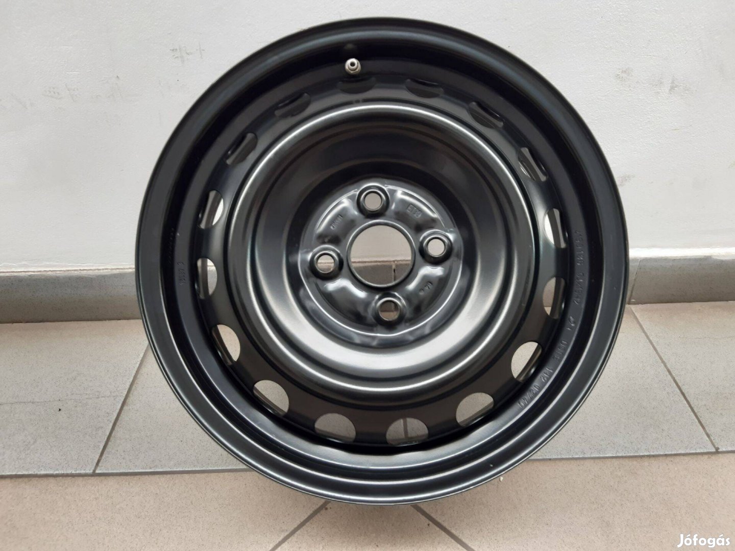 4x100 Toyota Yaris gyári lemezfelni 5x15 ET39 Tpms nyomásérzékelő 2011