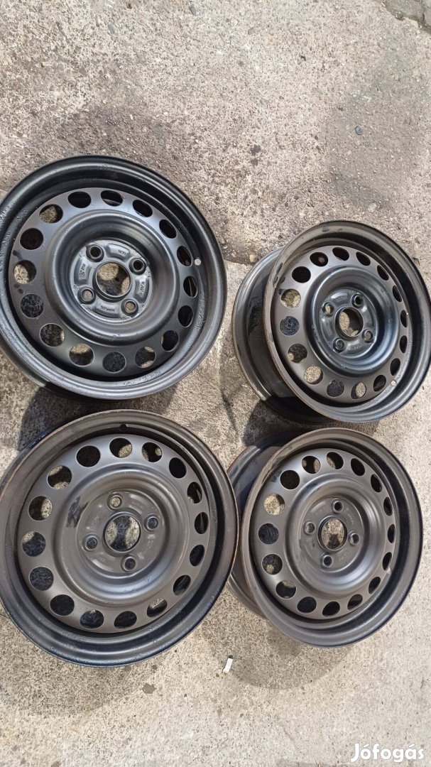 4x100-as 14"-es Suzuki Ignis acélfelni garnitúra kitűnő állapotban