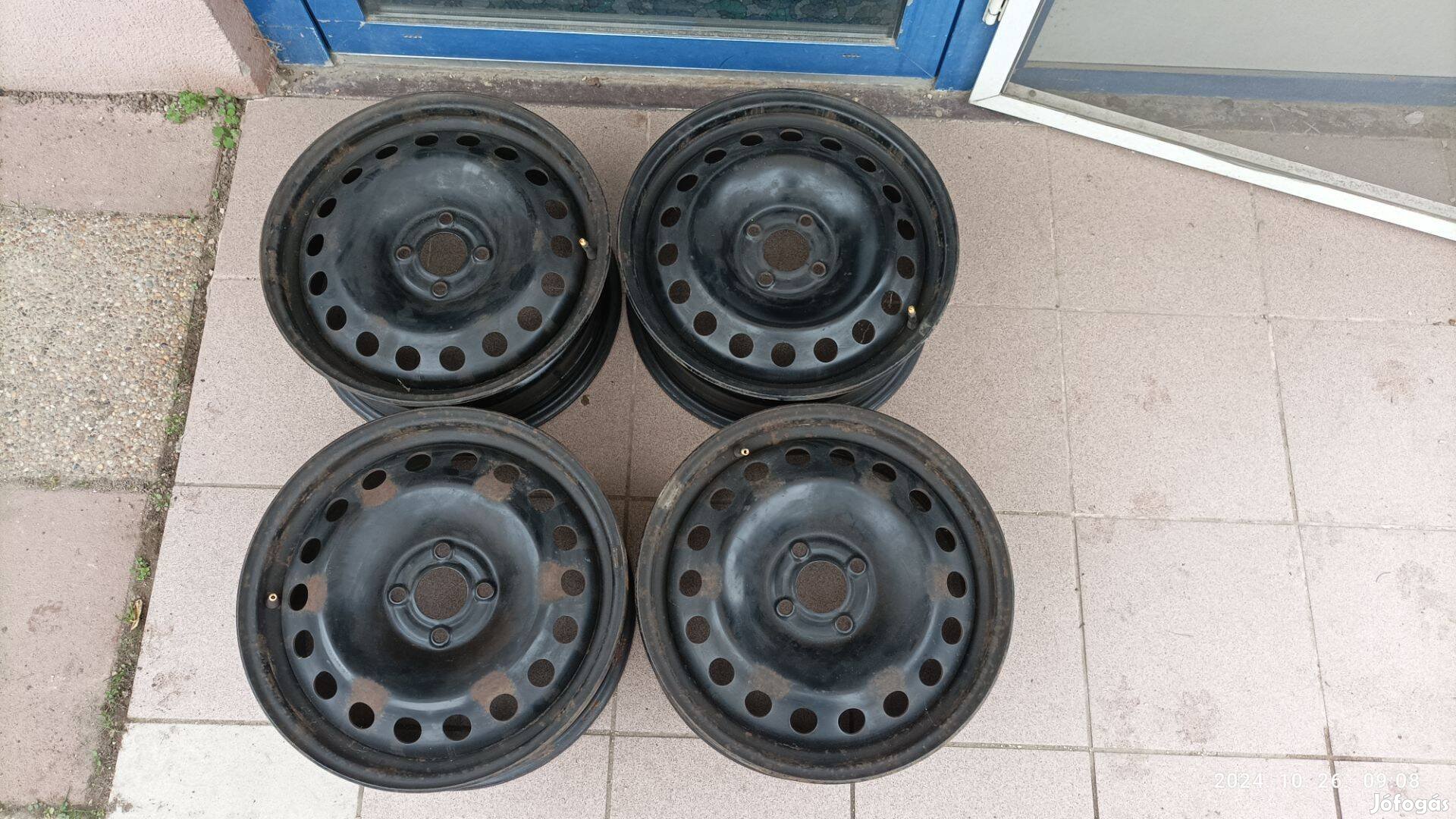 4x100 lyukosztású 16" használt (gyári felni) lemezfelni