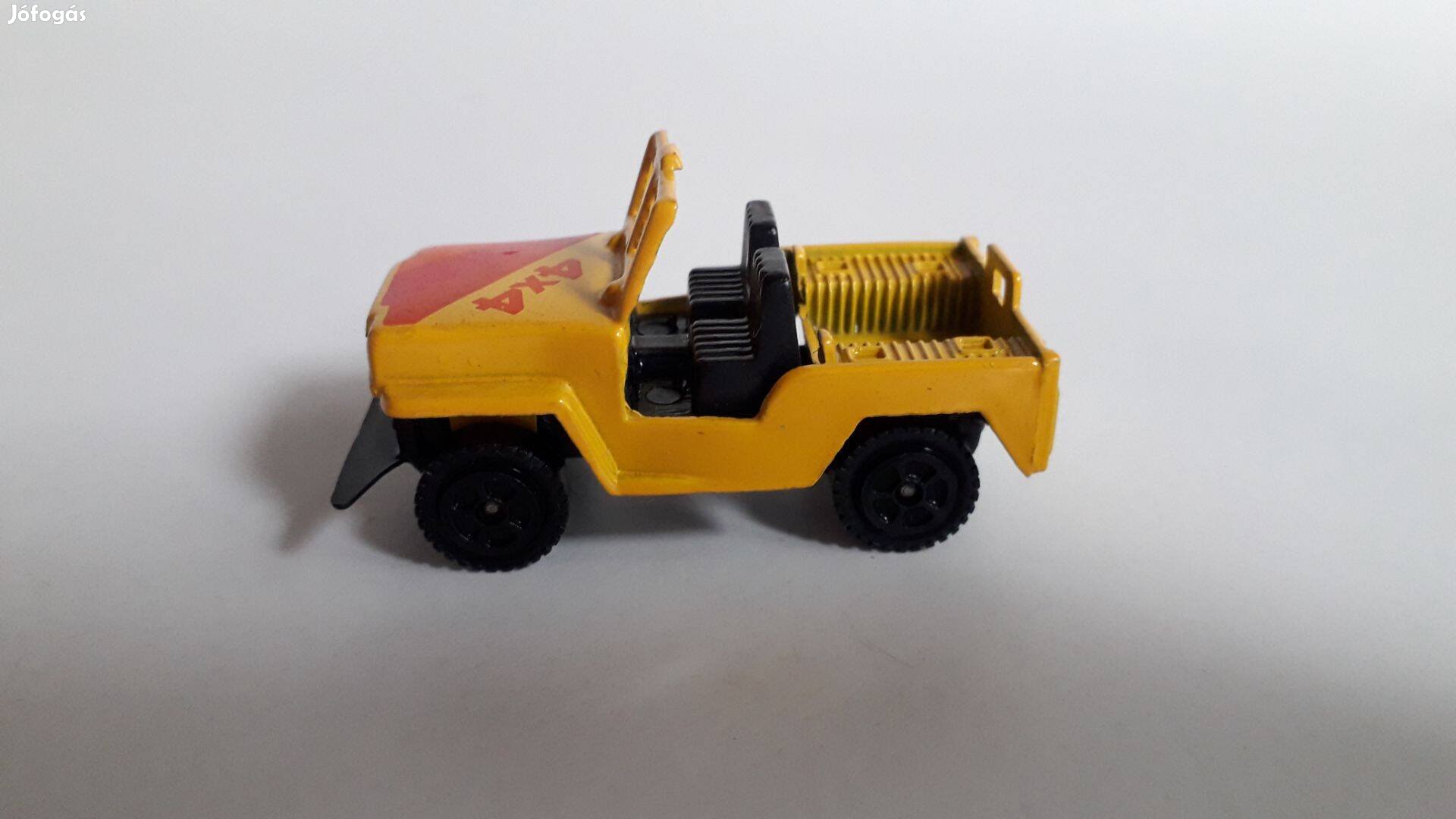 4x4 sárga gurulós kisautó levehető tetővel 6*3*3 cm