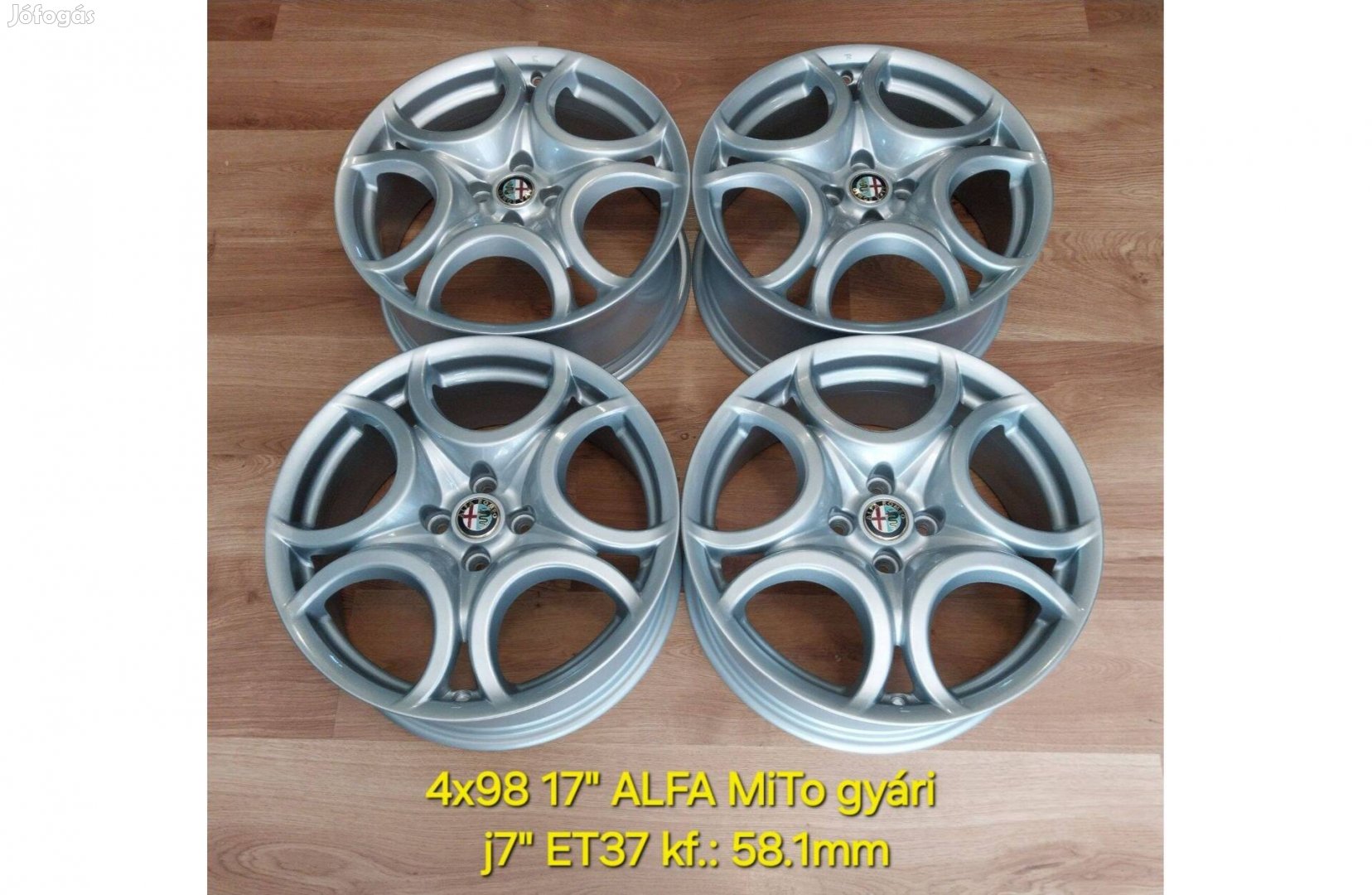 4x98 17" Alfa Mito gyári alufelni garnitúra