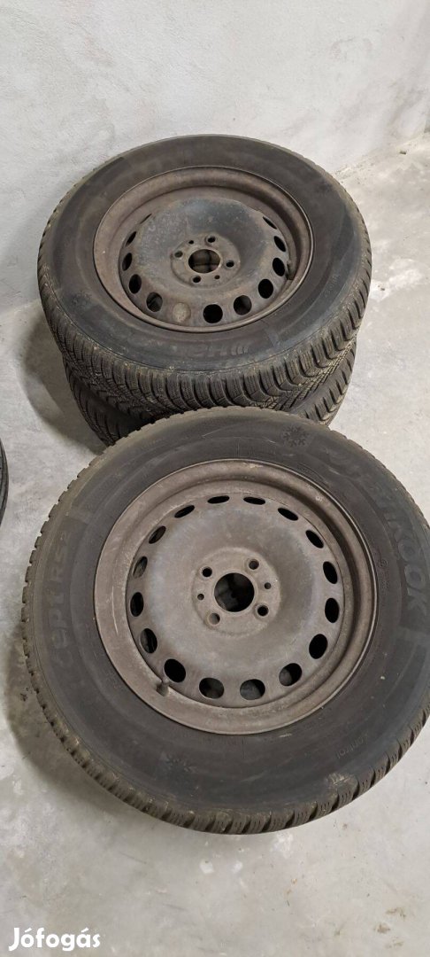 4x98 5.5Jx14 ET35 acélfelni, 185/70 R14 Hankook téligumival