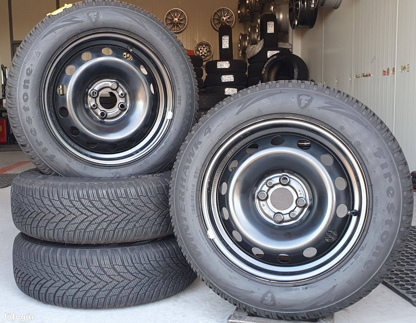 4x98 Fiat lemezfelni garnitúra 185/65 R15 téli gumikkal /T169