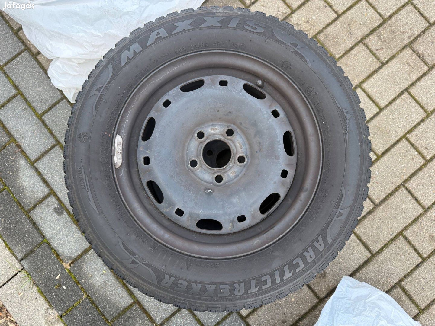 4x Seat Ibiza acél felni 175/70 R14 Maxxis téli gumikkal