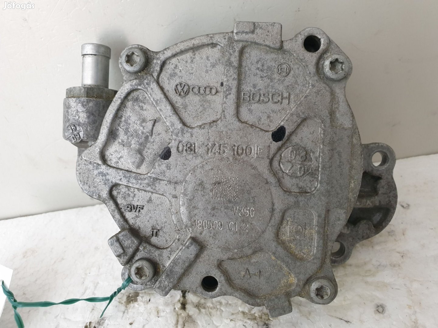 506916 Audi A4, A6, Bosch 03L145100 F, Vákumpumpa, Tandempumpa