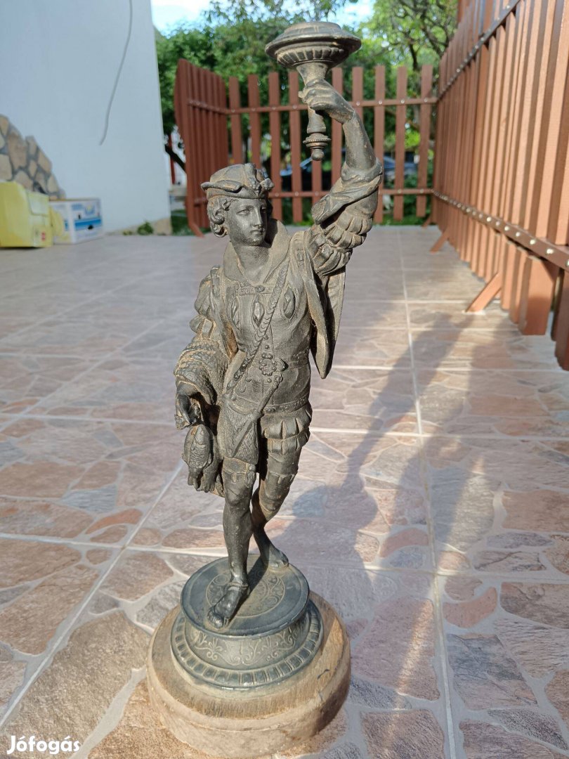 50 cm-es bronzozott spiáter szobor , diána a vadászat istennője