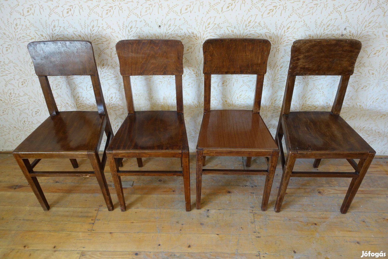 50-es évekből származó fa székek (4db)