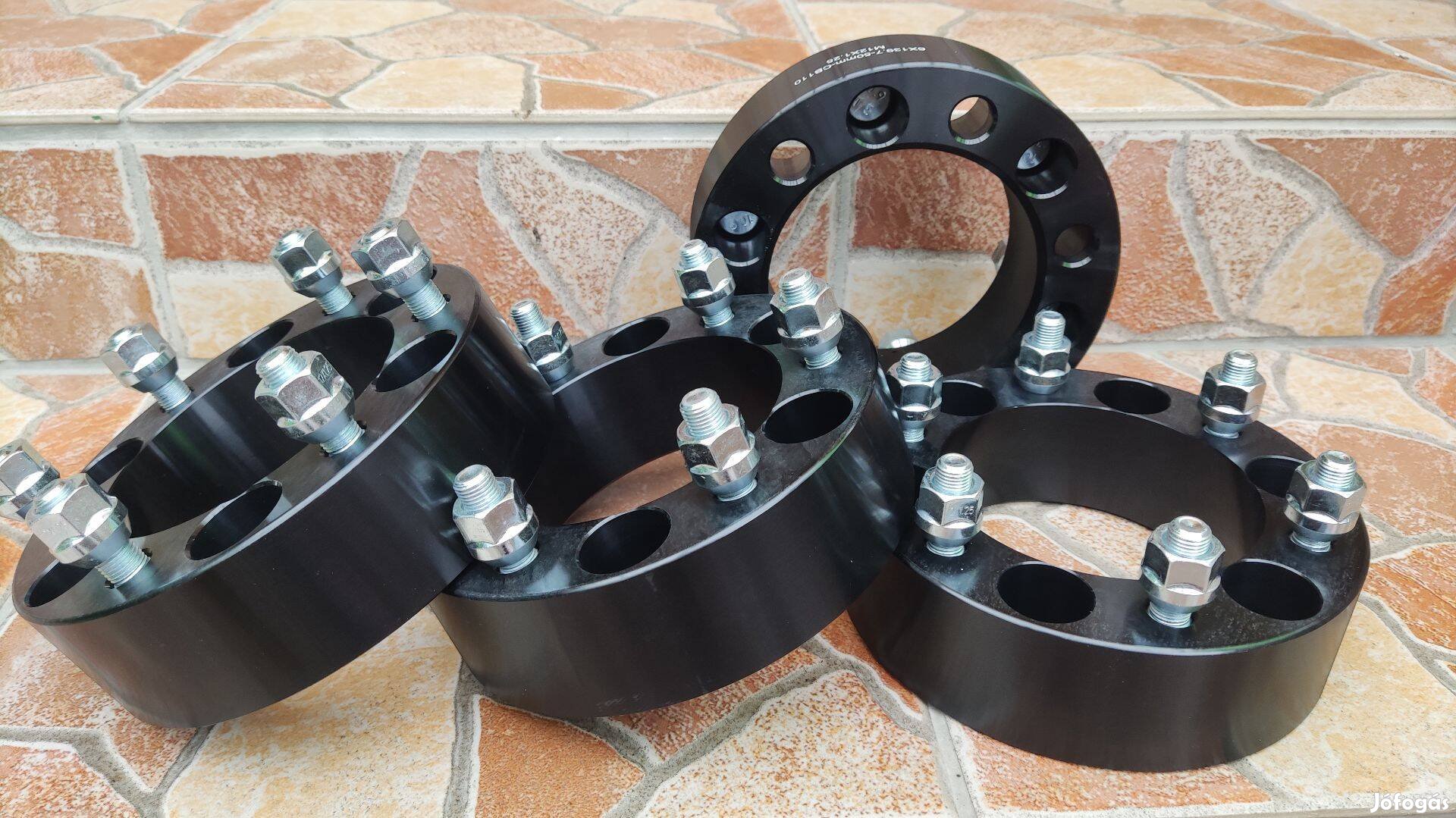 50mm nyomtávszélesítő terepjárókhoz, 6x139.7, M12x1.25, 110mm agy