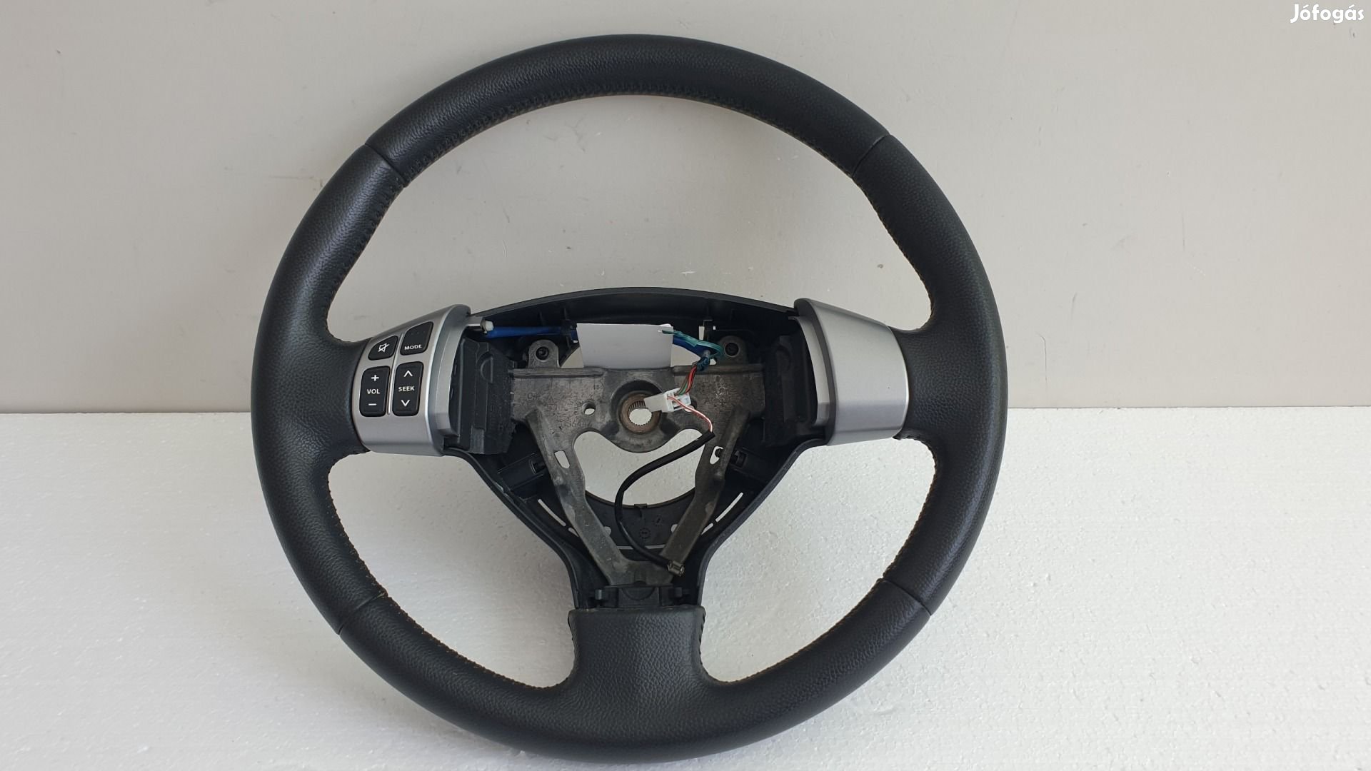 511439 Opel Agila 2013, Bőrkormány, Kormány, Multikormány.