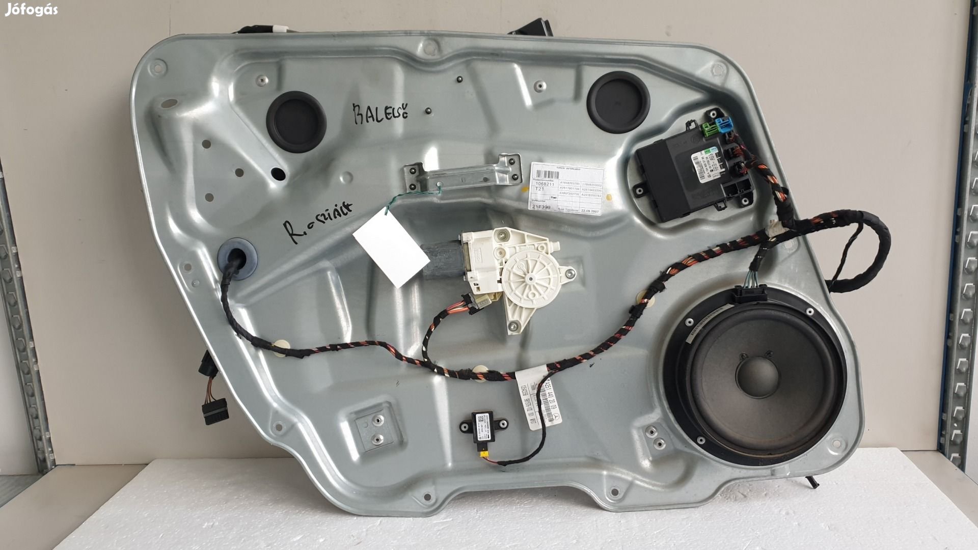 511715 Mercedes R. 2007, Bal Első Ablakemelő Szerkezet Kompletten.