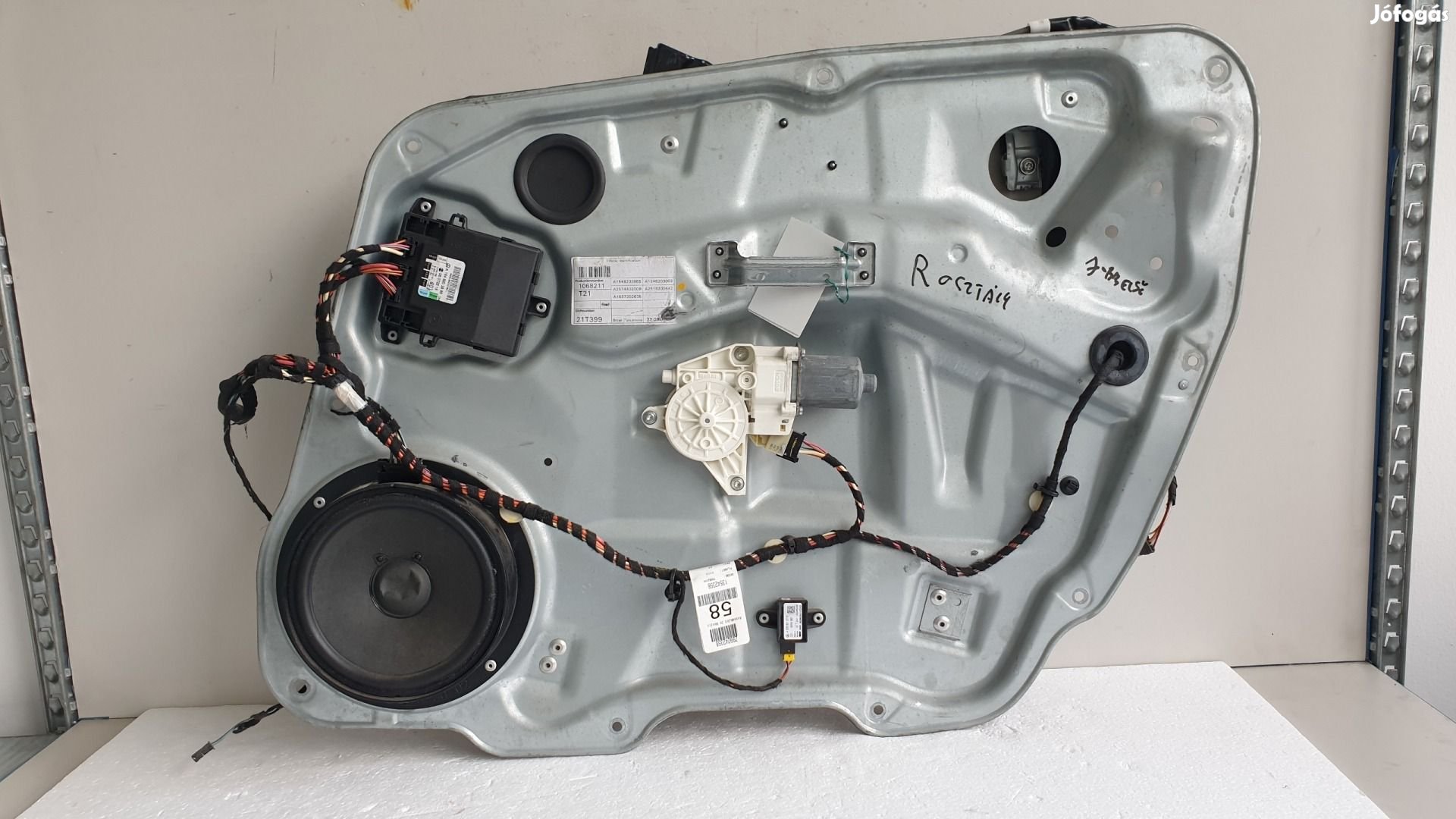 511716 Mercedes R. 2007, Jobb Első Ablakemelő Szerkezet Kompletten.